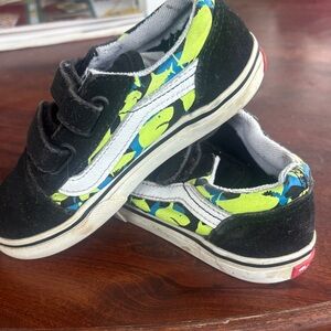 Vans toddler Old Skool  Black and Bright Green glow shark  Sneakers